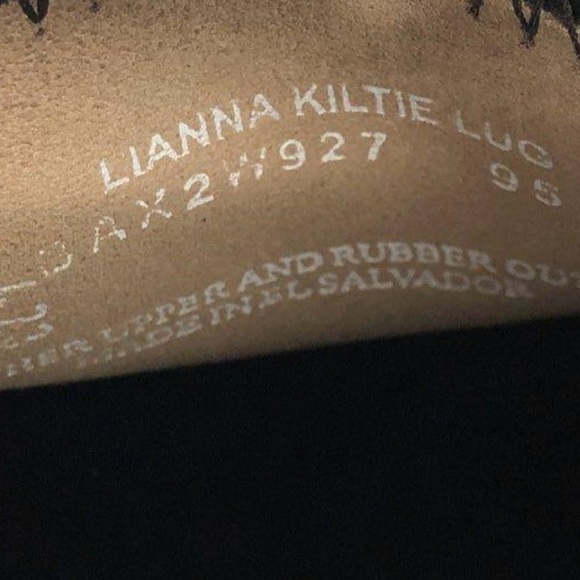 G.H. Bass & Co. Black Leather Fringe Loafers - Picture 8 of 8